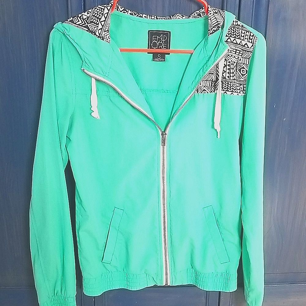 Empcyre jacket